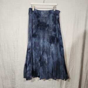 TRIBAL sz L blue long maxi skirt